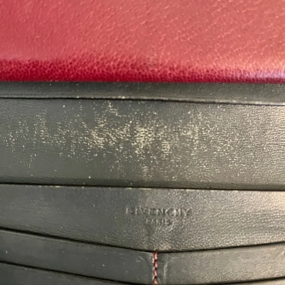 Vintage women’s Givenchy burgundy wallet - Picture 4 of 6